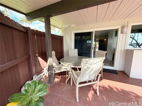 125 Koko Isle Cir in Honolulu, HI - Building Photo - Building Photo