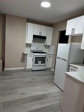 106-17 Metropolitan Ave in Queens, NY - Building Photo - Building Photo