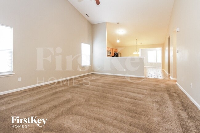 6032 Pennyworth Cir in Indianapolis, IN - Foto de edificio - Building Photo