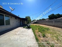 3831 W Griswold Rd photo'