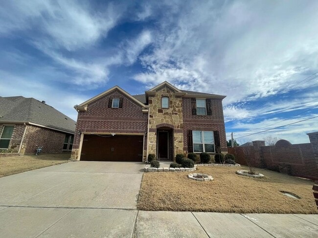 1011 Nail Ln in Euless, TX - Building Photo - Building Photo