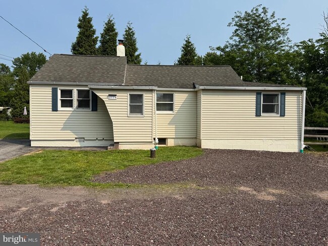 property at 2774 Woodland Ave