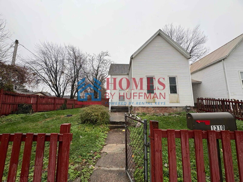 1310 W Delaware St in Evansville, IN - Building Photo