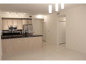 79 SW 12th St, Unit 2404 S in Miami, FL - Building Photo - Building Photo