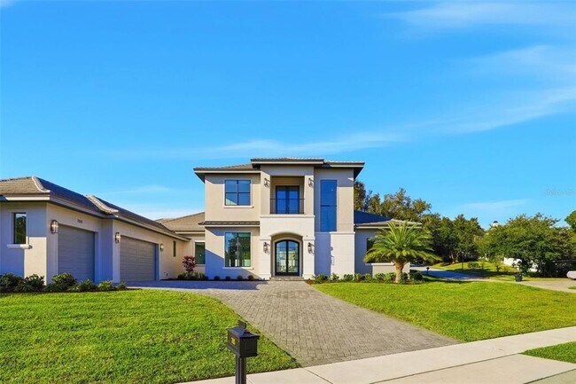 705 Largovista Dr in Oakland, FL - Building Photo - Building Photo