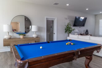 Seaboard at Sidbury Station in Castle Hayne, NC - Foto de edificio - Interior Photo
