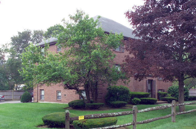 31 Townsend St in Abington, MA - Foto de edificio - Building Photo