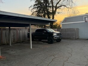 509 Olive St in Santa Rosa, CA - Building Photo - Building Photo