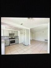 11657 Queensborough St in Riverside, CA - Building Photo - Building Photo