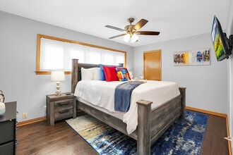 6101 W 64th Pl in Chicago, IL - Building Photo - Building Photo