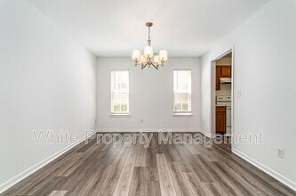 10307 Seedling Ln in Charlotte, NC - Foto de edificio - Building Photo