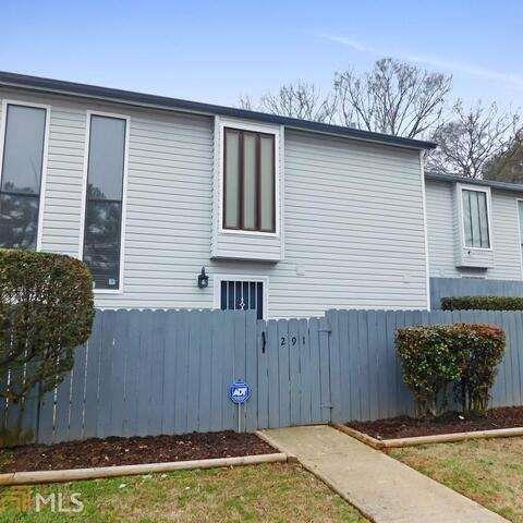 property at 291 Country Club Dr