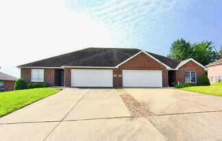 2817-2819 Lynwood Hills Dr in Cape Girardeau, MO - Building Photo