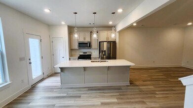 132 Marston Ln in Greenville, SC - Building Photo - Building Photo