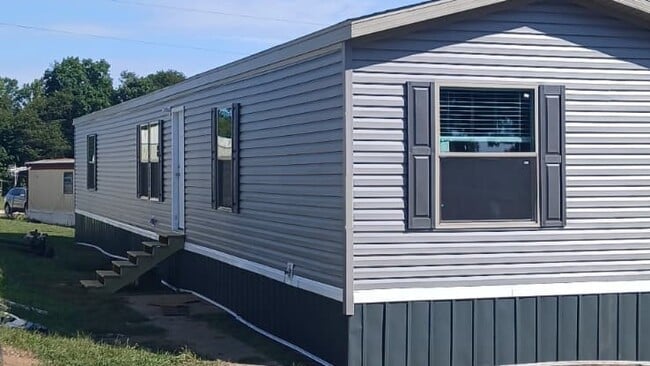 property at 1030 US-45