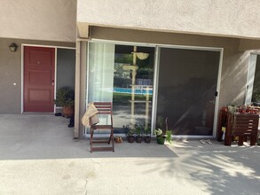 2517 Navarra Dr, Unit 1 E in Carlsbad, CA - Building Photo - Building Photo