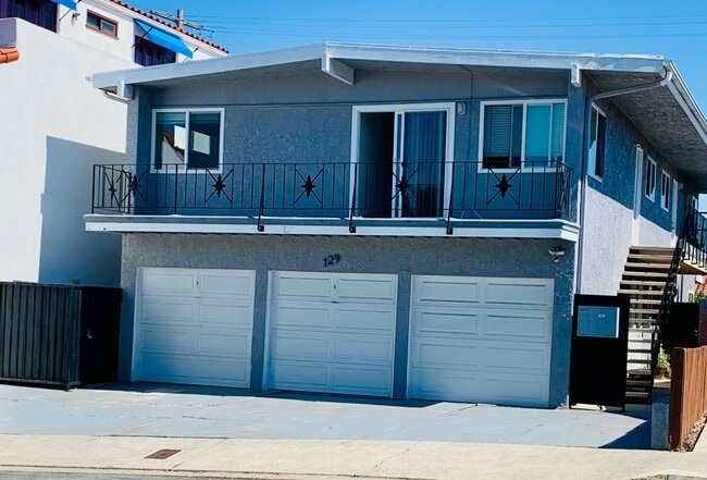 129 Avenida Serra in San Clemente, CA - Building Photo - Building Photo
