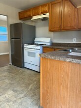 719 Hemlock Ave in Hampton, VA - Building Photo - Building Photo