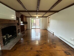 114 Mile Creek Rd in Old Lyme, CT - Building Photo - Building Photo