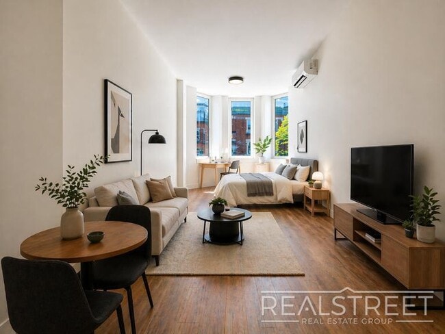 Rogers Avenue, Unit 2B