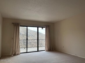 4800 N Stanton St in El Paso, TX - Building Photo - Building Photo