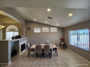 4442 Sweet Stone Pl in Las Vegas, NV - Building Photo - Building Photo