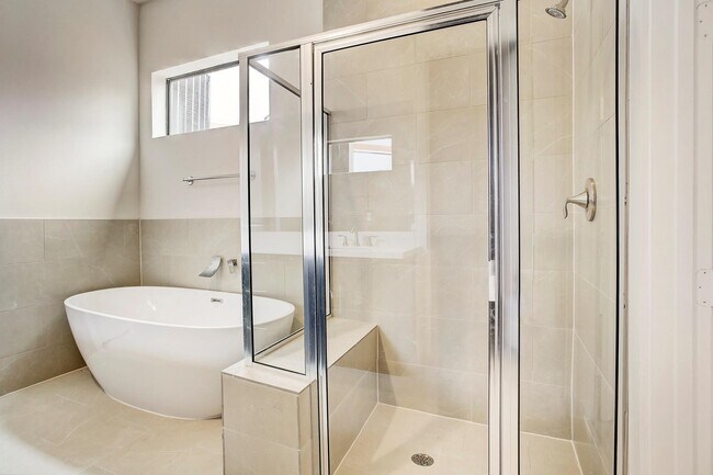 2926 Alice St in Houston, TX - Building Photo - Building Photo