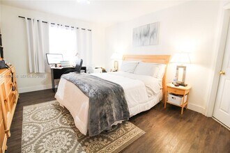 5791 NW 116th Ave in Doral, FL - Building Photo - Building Photo