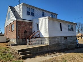 10 W Way Dr in Washington, MO - Foto de edificio - Building Photo