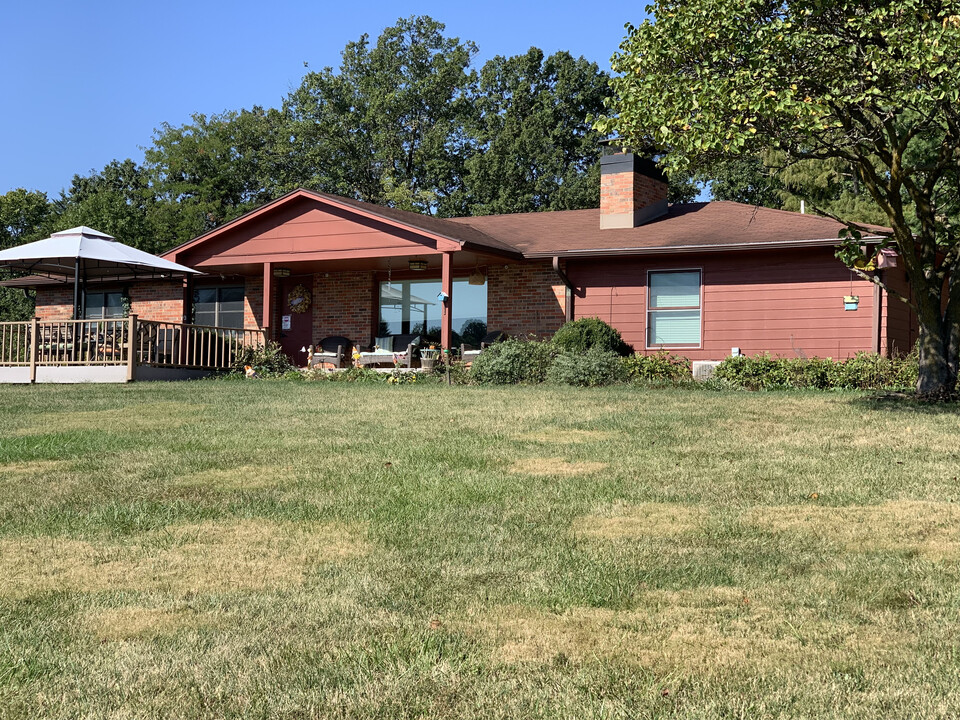 Lake George Independent and Assisted Living in Columbia, MO - Building Photo