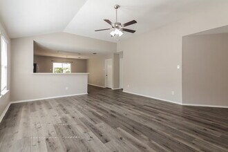 1410 Post Oak Trail in Anna, TX - Foto de edificio - Building Photo
