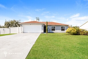 1510 Coronet Dr in Deltona, FL - Building Photo