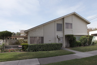 Keith Court in Riverside, CA - Building Photo - Building Photo