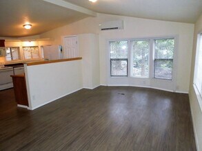 491 Flair Valley Dr in Maple Falls, WA - Building Photo - Building Photo