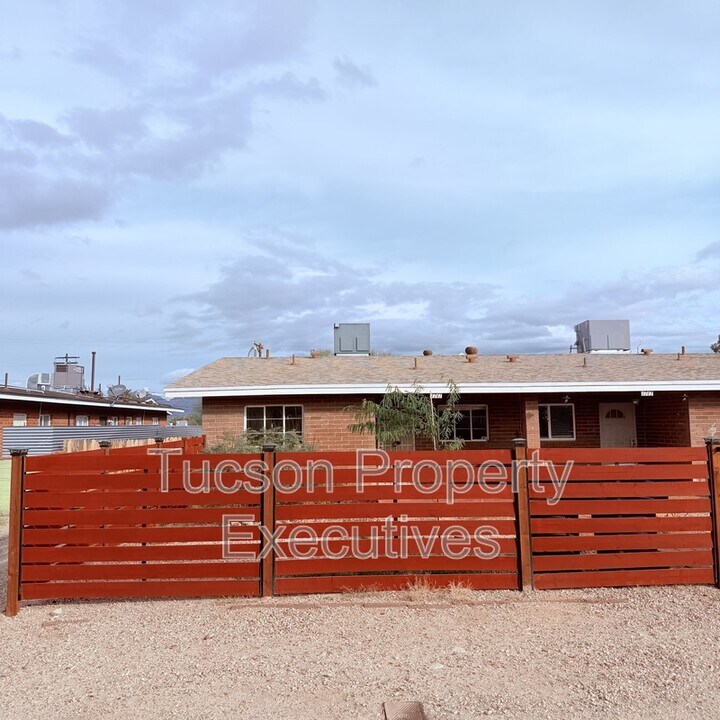 4741 E 2nd St in Tucson, AZ - Building Photo