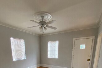 834 Barnett St NE, Unit B in Atlanta, GA - Building Photo - Building Photo