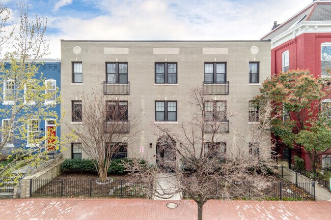 315 G St NE in Washington, DC - Foto de edificio - Building Photo