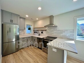 106 Durham Pl in Swannanoa, NC - Building Photo - Building Photo