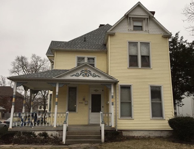 700 S 5th St Apartments and Nearby Terre Haute Apartments For Rent