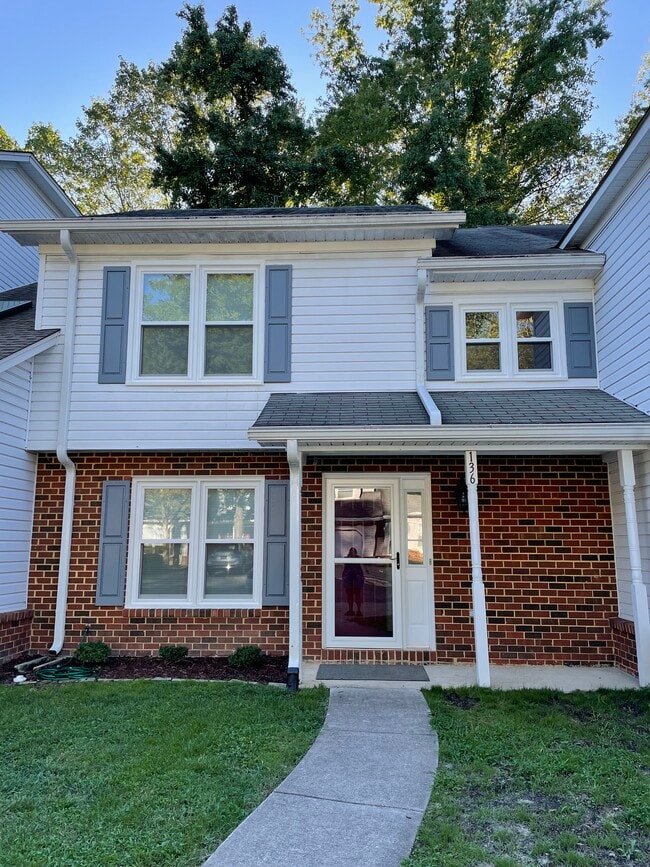 136 Barn Swallow Rdg Rentals in Yorktown, VA