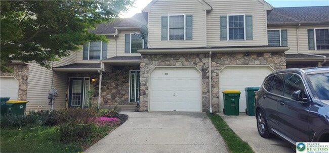 1600 Greystone Cir in Alburtis, PA - Building Photo - Building Photo