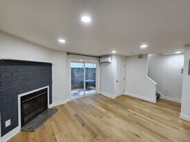 308 W Wildey St in Philadelphia, PA - Building Photo