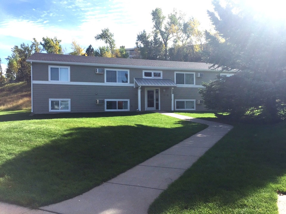 Canyon Estates Apartments in Spearfish, SD - Building Photo