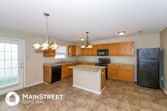2031 Bridlewood Dr in Franklin, IN - Building Photo - Building Photo