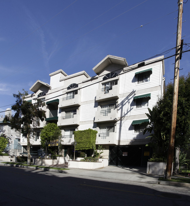 Arch Court Apartments in Studio City, CA - Foto de edificio - Building Photo