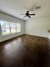 1003 W 2nd St in McGregor, TX - Building Photo - Building Photo