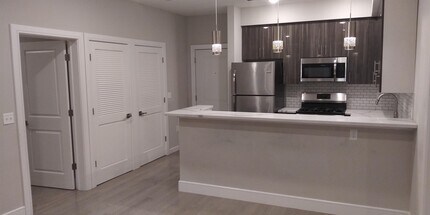 801 Summit Ave in Union City, NJ - Building Photo - Building Photo