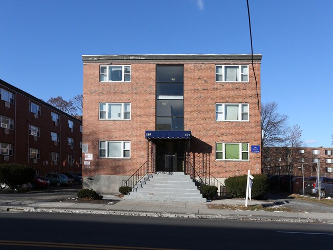 Garden Hill Apartments in Hartford, CT - Building Photo - Building Photo