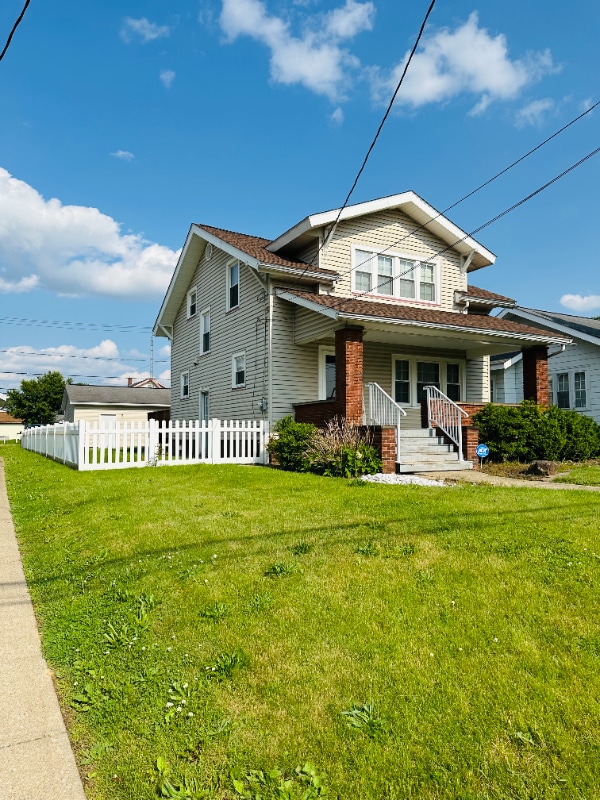 property at 1108 Amherst Rd NE
