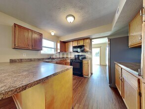 940 Fox Croft Pl in Trenton, OH - Building Photo - Building Photo